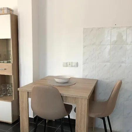 Dedinje Апартаменты Белград